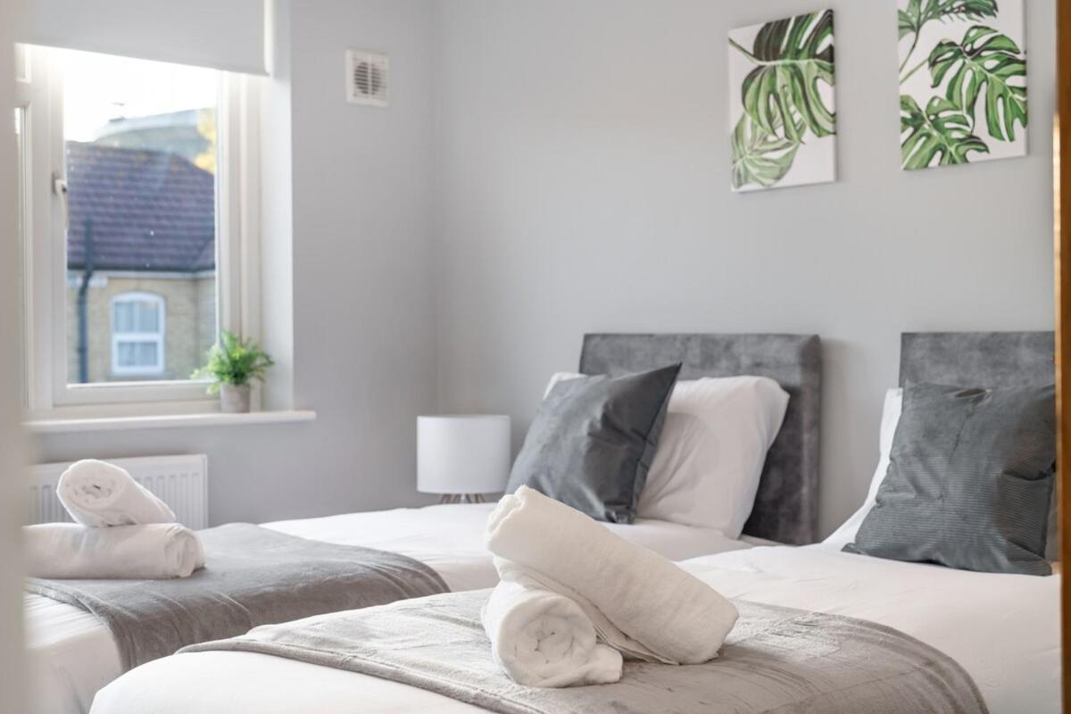 Luxury Tottenham Stadium Retreat - 2 Minute Walk To Stadium * Londra